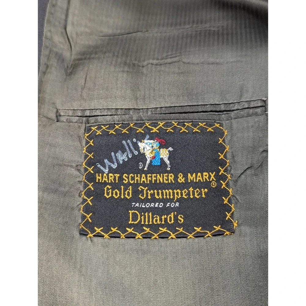 Hart Schaffner Marx Gold Trumpeter Mens Charcoal Self stripe‎ Dark Gray USA 42R